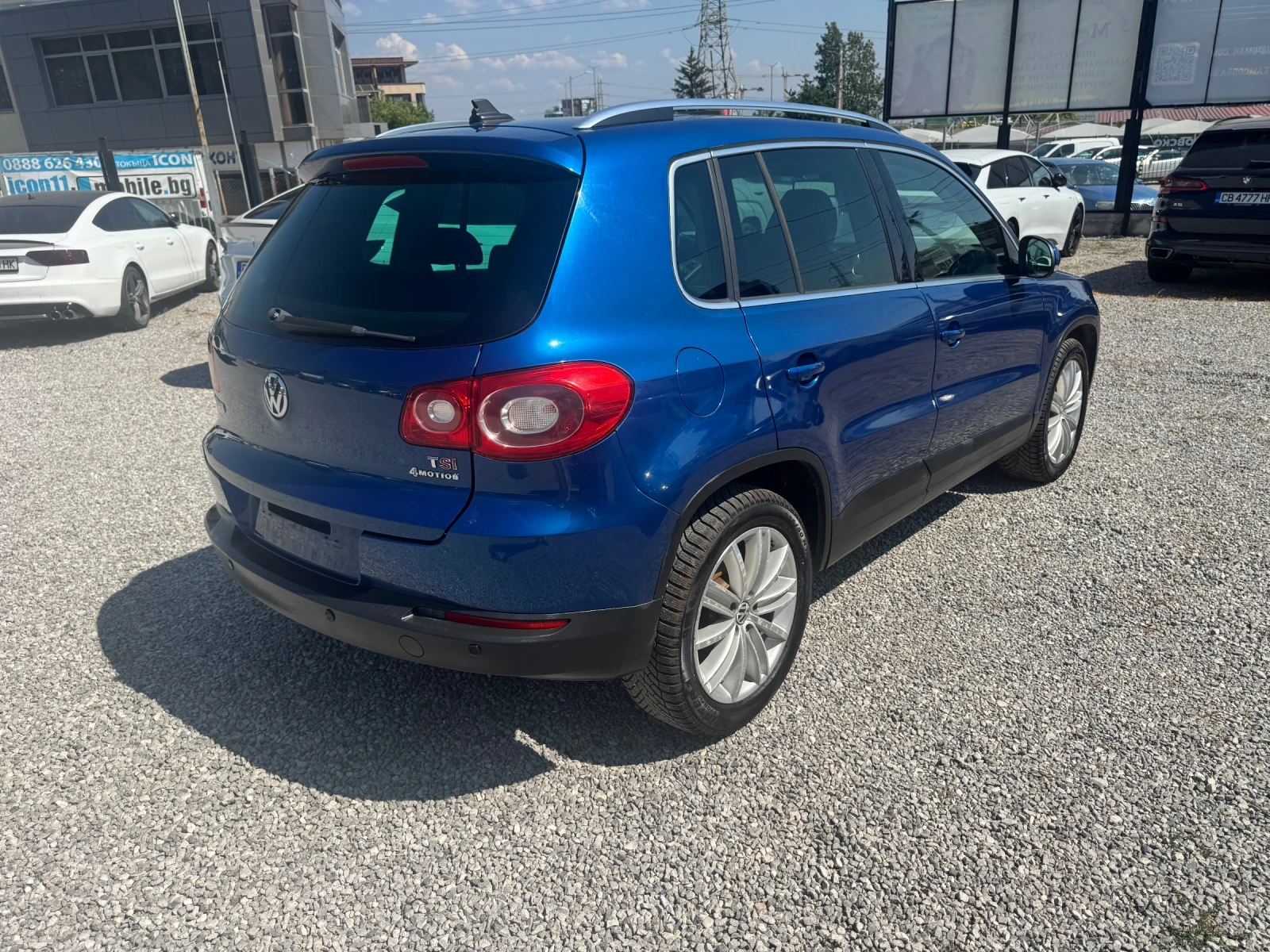 VW Tiguan NAVI* ПАНОРАМА* ПОДГРЕВ* КОЖА* КАМЕРА* 1.4T 4x4 15, снимка 12 - Автомобили и джипове - 55571087