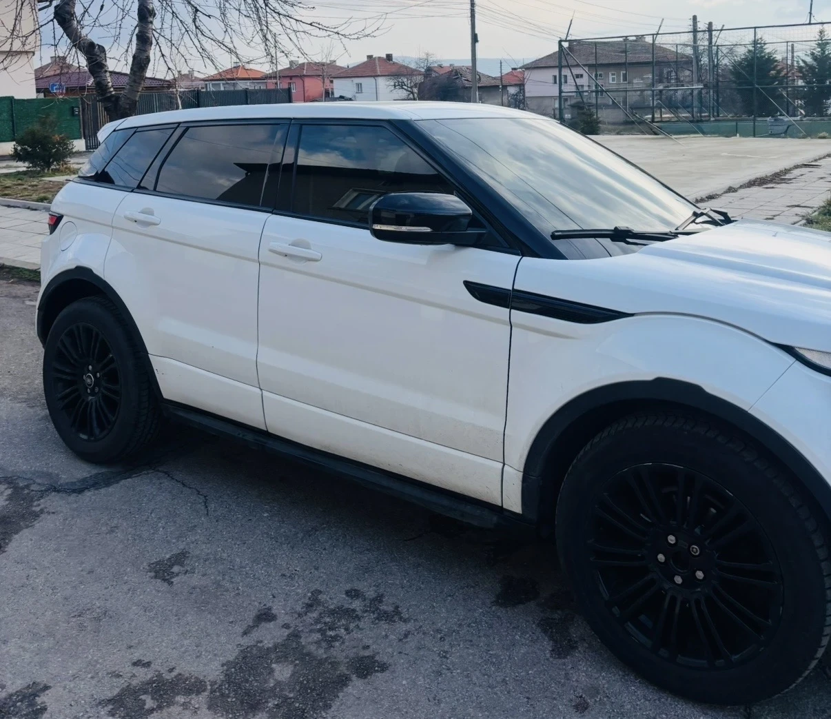Land Rover Evoque 2.2