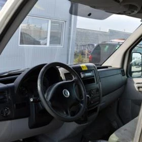 VW Crafter 2E 2.5 TDI | Mobile.bg    6