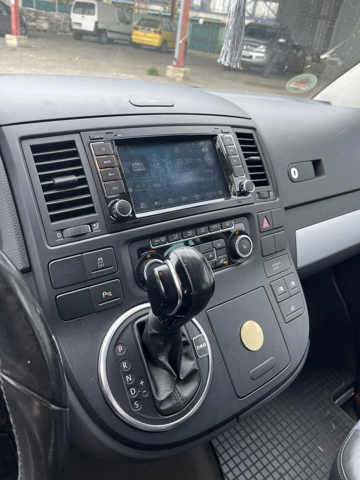 VW Multivan  - изображение 10