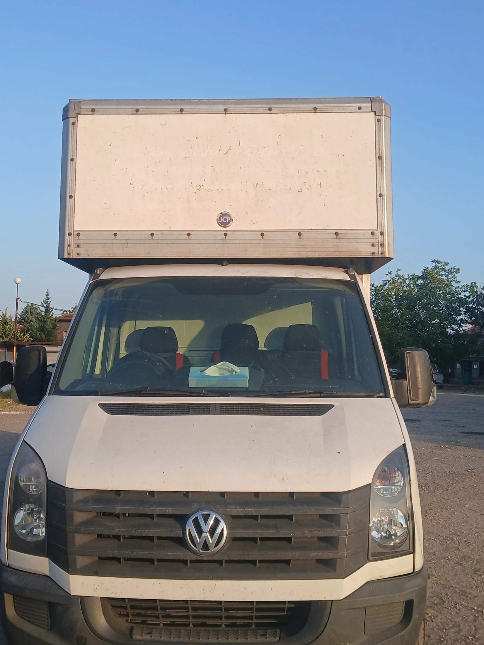 VW Crafter Luton van, снимка 2 - Бусове и автобуси - 55889514