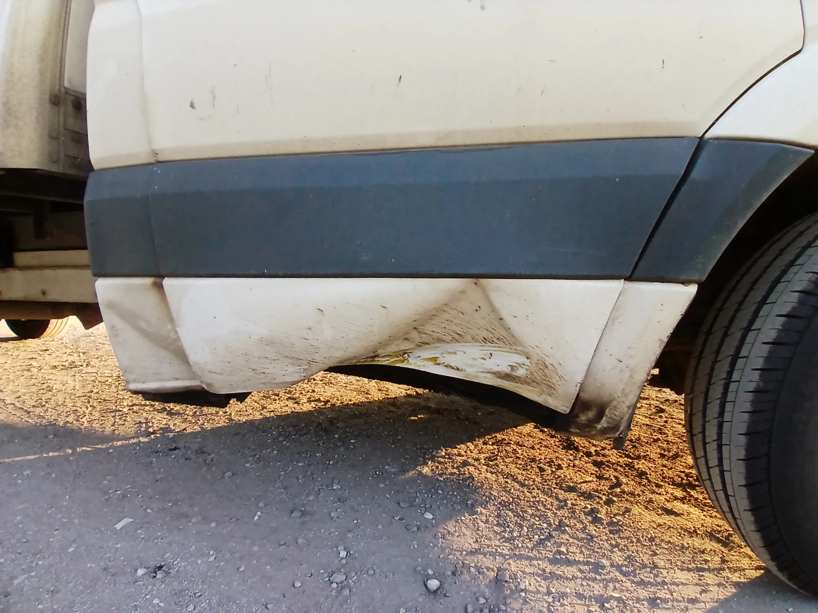 VW Crafter Luton van, снимка 5 - Бусове и автобуси - 55889514