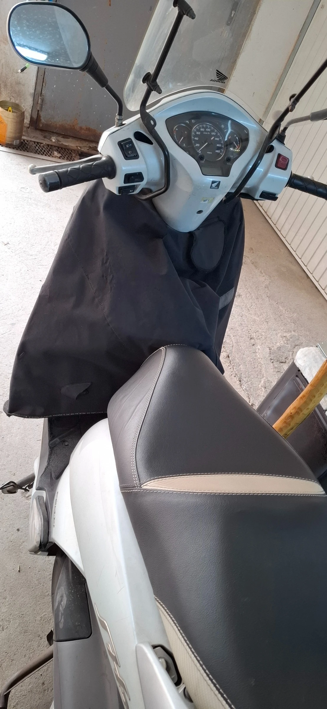 Honda Sh 300i, снимка 5 - Мотоциклети и мототехника - 54280192