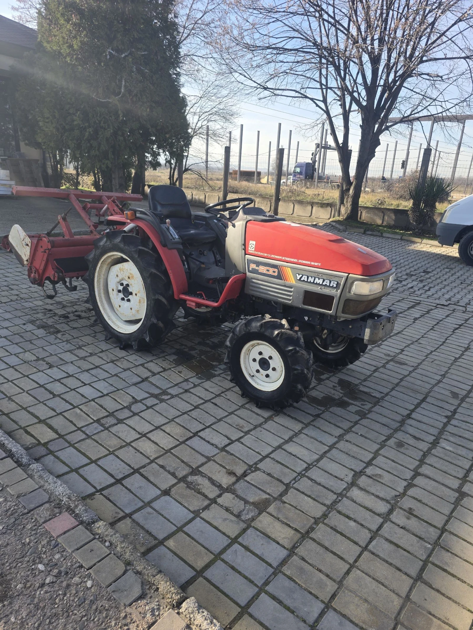 ������� Yanmar F200 | Mobile.bg � ����������� 1