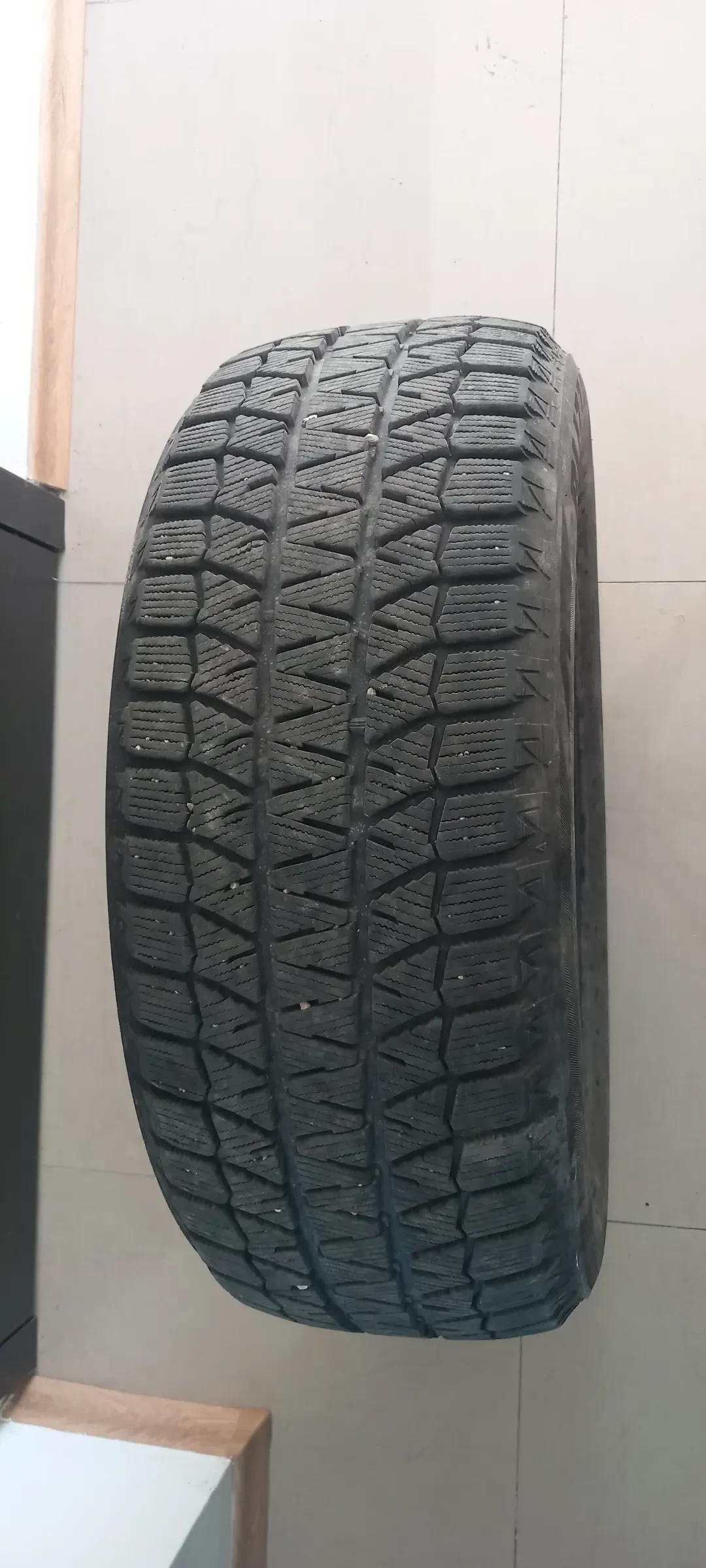 Гуми Зимни 215/55R17