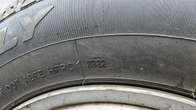 Гуми Зимни 215/65R16, снимка 4 - Гуми и джанти - 47574115