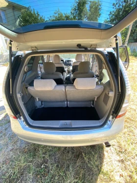 Mitsubishi Grandis Газ, снимка 12
