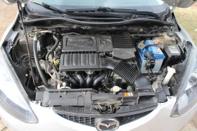 Mazda 2 1.3I НОВ ВНОС, снимка 16