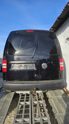 VW Caddy 1.6 тди, снимка 9