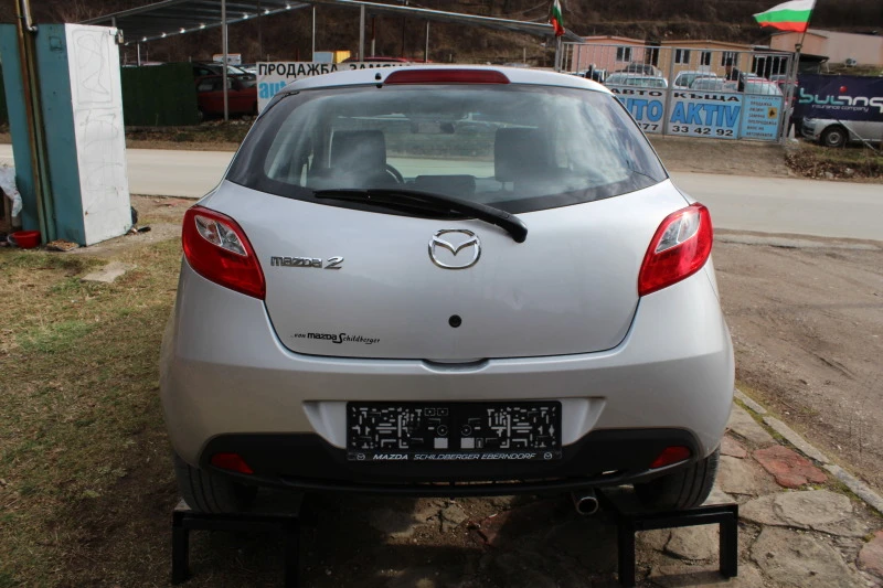 Mazda 2 1.3I НОВ ВНОС, снимка 5 - Автомобили и джипове - 47403632