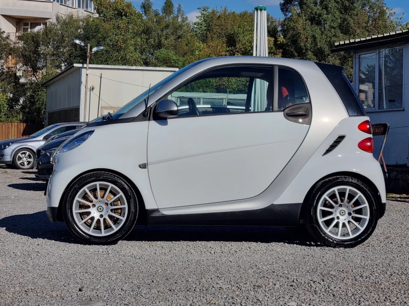 Smart Fortwo 1.0 71кс, снимка 2 - Автомобили и джипове - 47445724