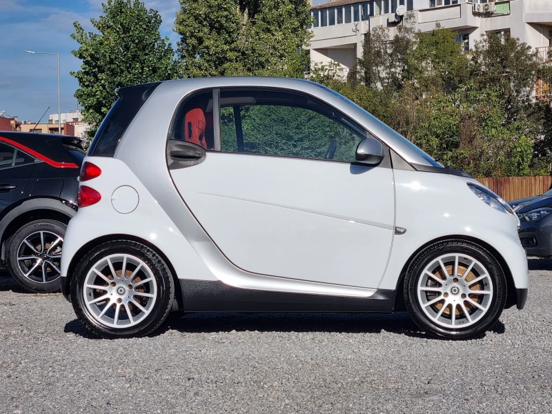 Smart Fortwo 1.0 71кс, снимка 6 - Автомобили и джипове - 47445724