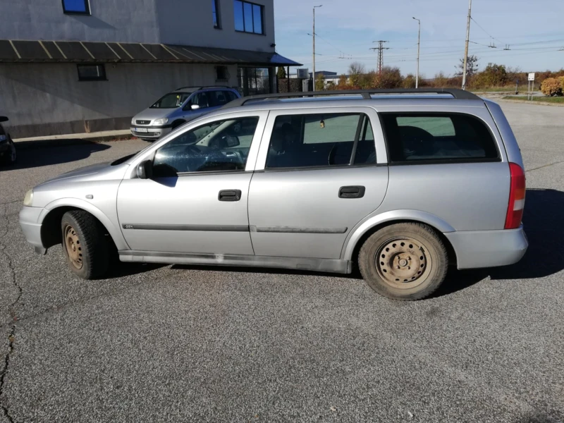 Opel Astra Метан, снимка 3 - Автомобили и джипове - 48759382