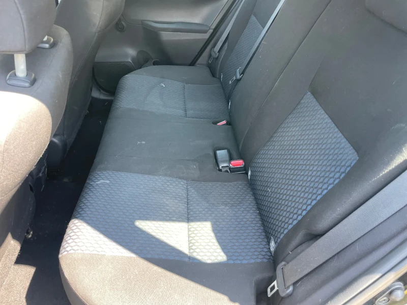 Toyota Auris 1.3i ШВЕЙЦАРИЯ//ПЪЛНА ИСТОРИЯ//ЛИЗИНГ!!!, снимка 7 - Автомобили и джипове - 52710723