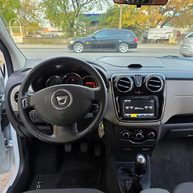 Dacia Lodgy 1.6i , снимка 3 - Автомобили и джипове - 52136916
