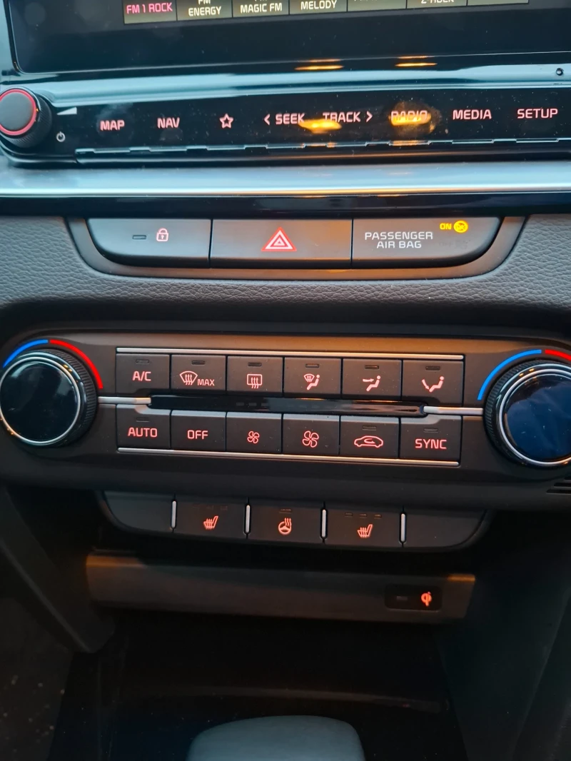 Kia Ceed Executive-Бензин, снимка 3 - Автомобили и джипове - 53396820