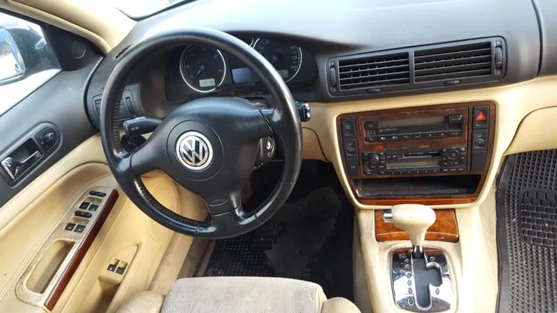 VW Passat 1.9TDI АВТОМ. 2броя - изображение 7