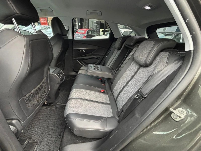 Peugeot 3008  2016 Benzina 1.2 puretech t Allure s&s 130cv, снимка 13 - Автомобили и джипове - 53737416