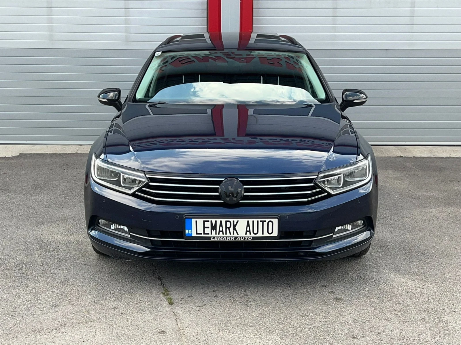 VW Passat 2.0TDI AITOMATIK PANORAMA DISTRONIK NAVI EVRO 6B, снимка 1