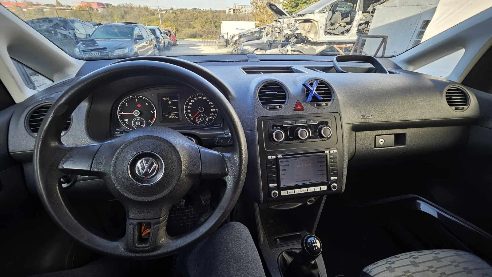 VW Caddy 1.6  | Mobile.bg   12