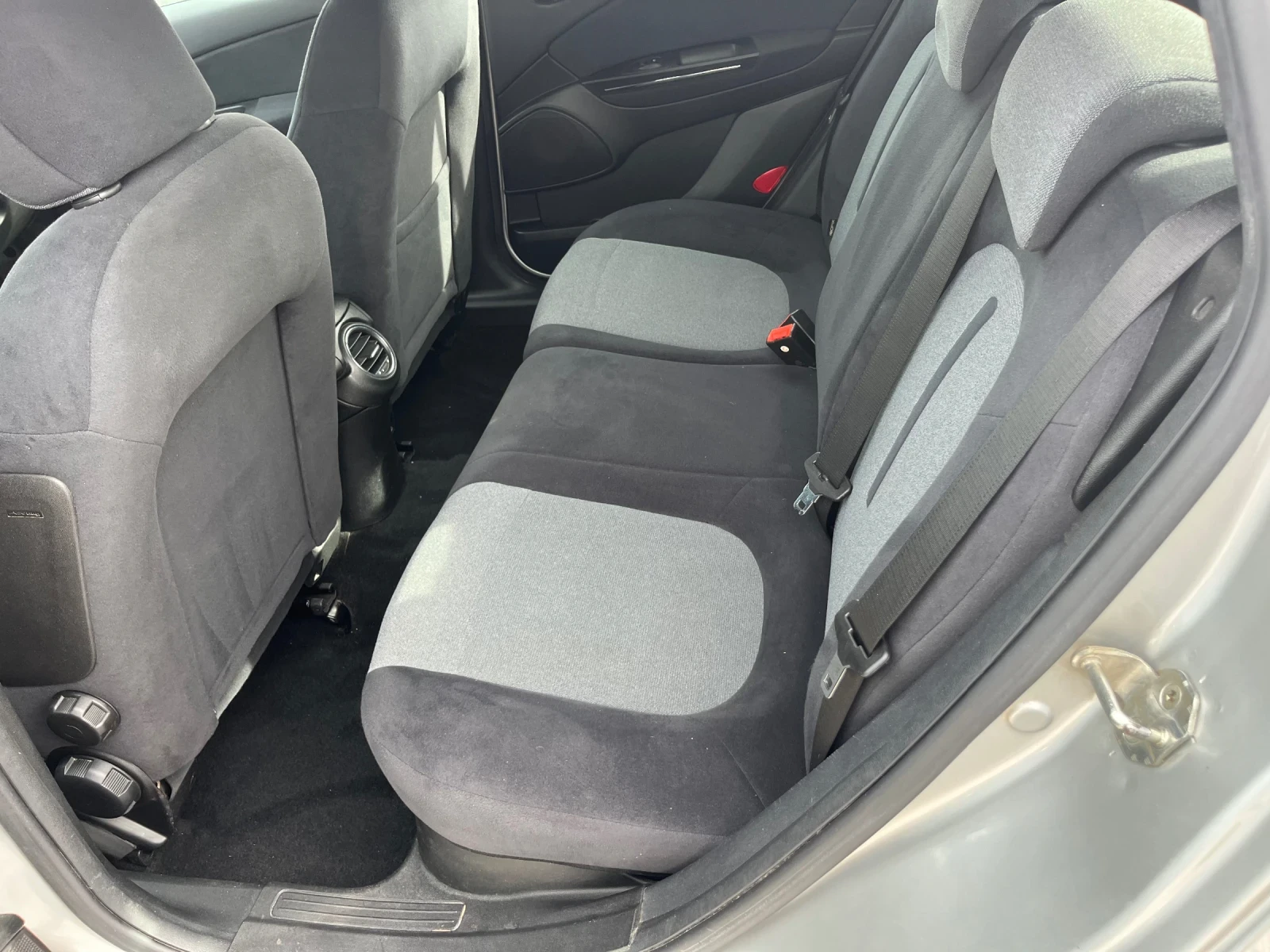 Fiat Bravo 1.6MJT-120k.c. ACTIVE /КЛИМАТРОНИК/ | Mobile.bg — изображение 13