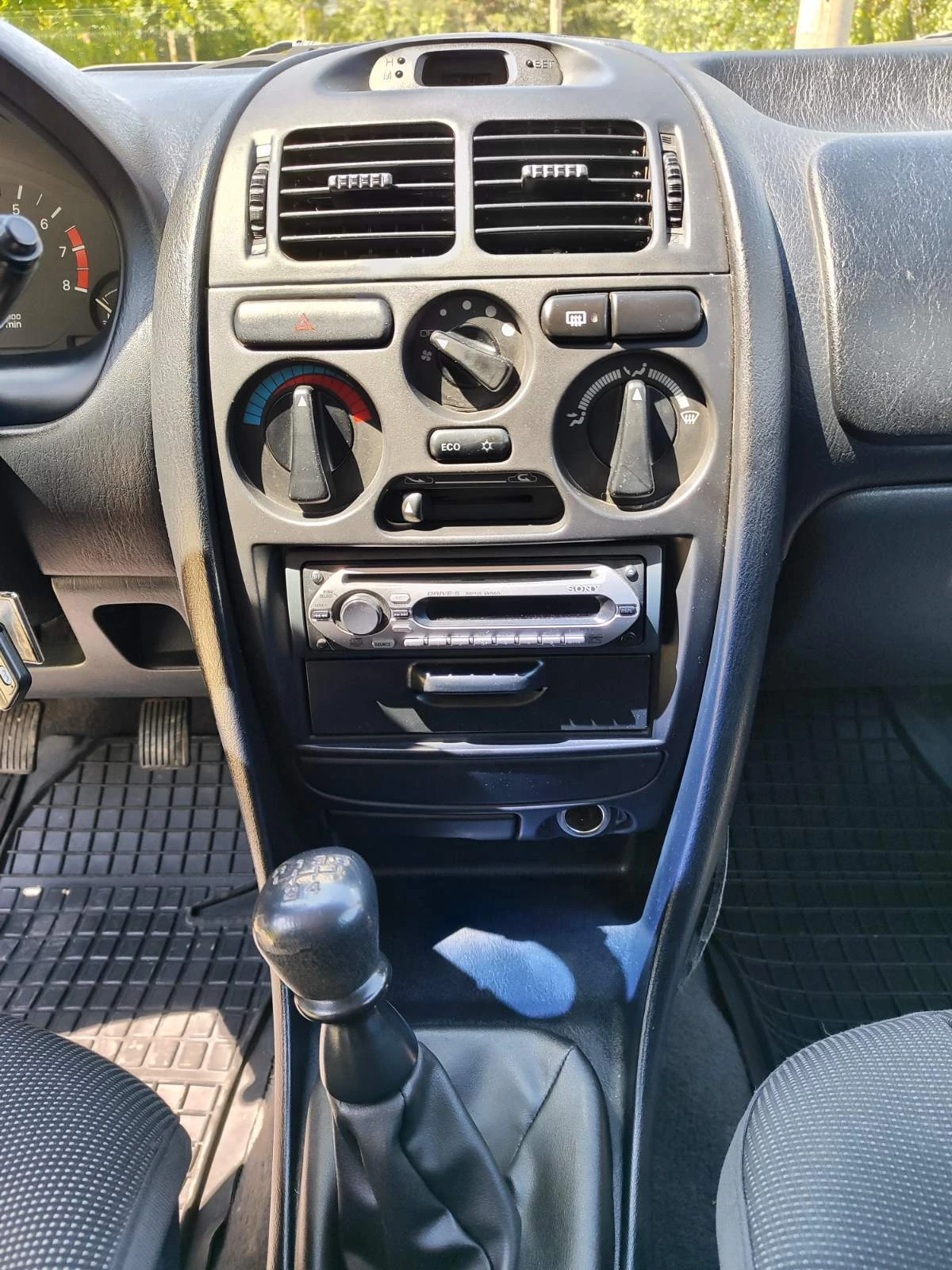 Mitsubishi Carisma  - изображение 7
