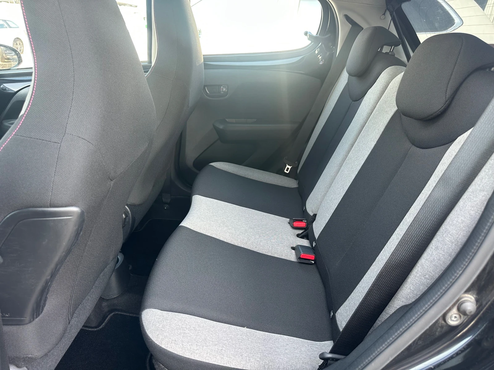 Citroen C1 1.0 EURO6 NAVI - изображение 9