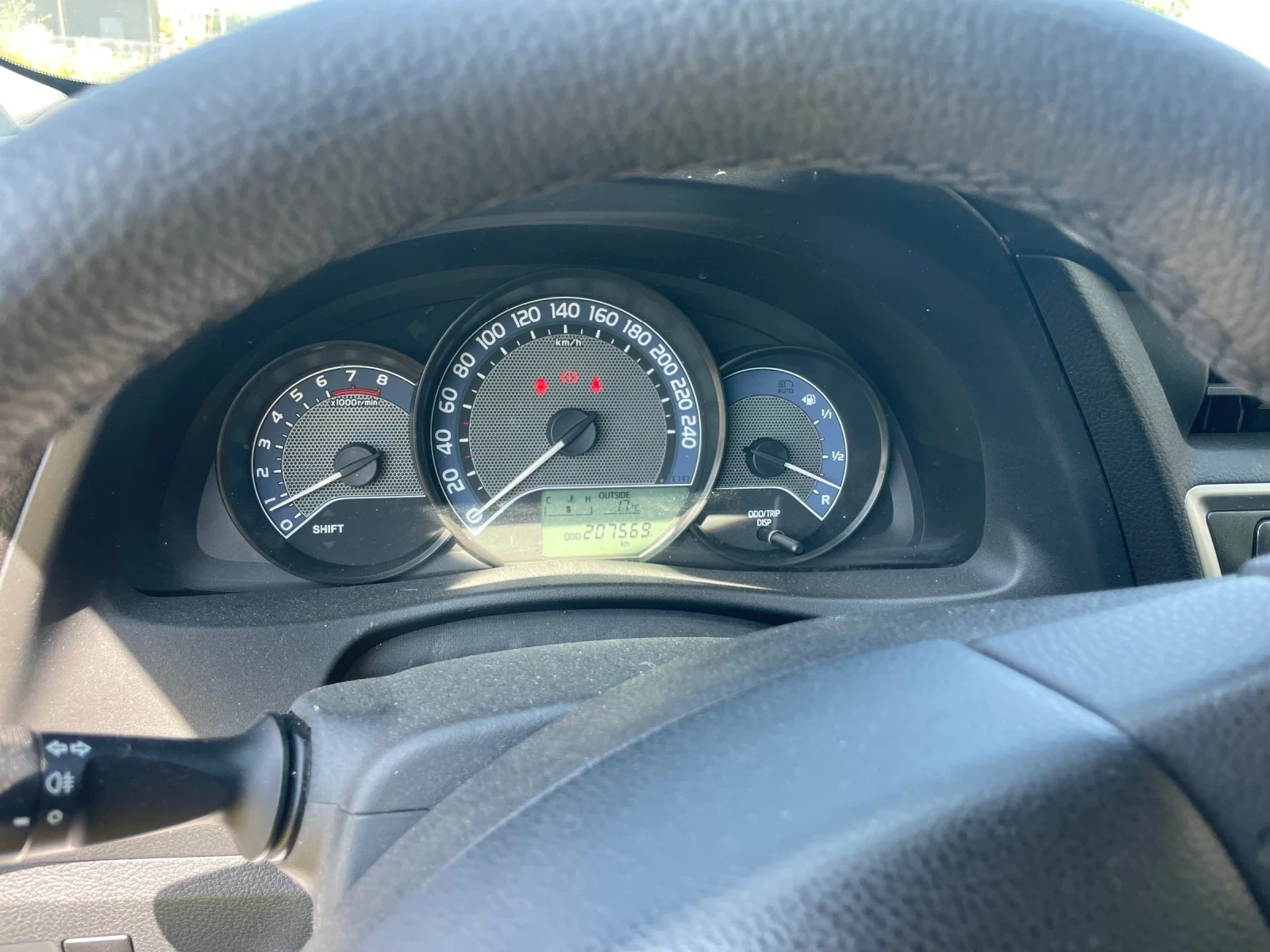 Toyota Auris 1.3i ШВЕЙЦАРИЯ//ПЪЛНА ИСТОРИЯ//ЛИЗИНГ!!! - изображение 9