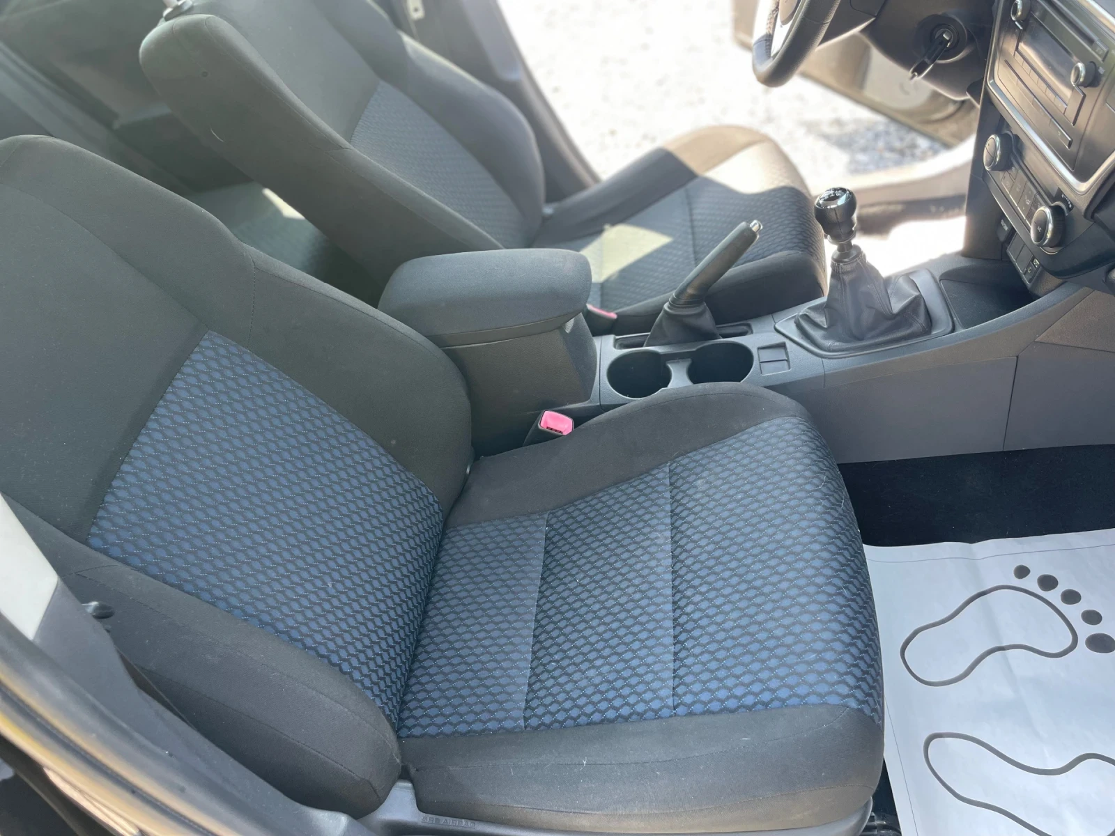 Toyota Auris 1.3i // //!!! | Mobile.bg   12