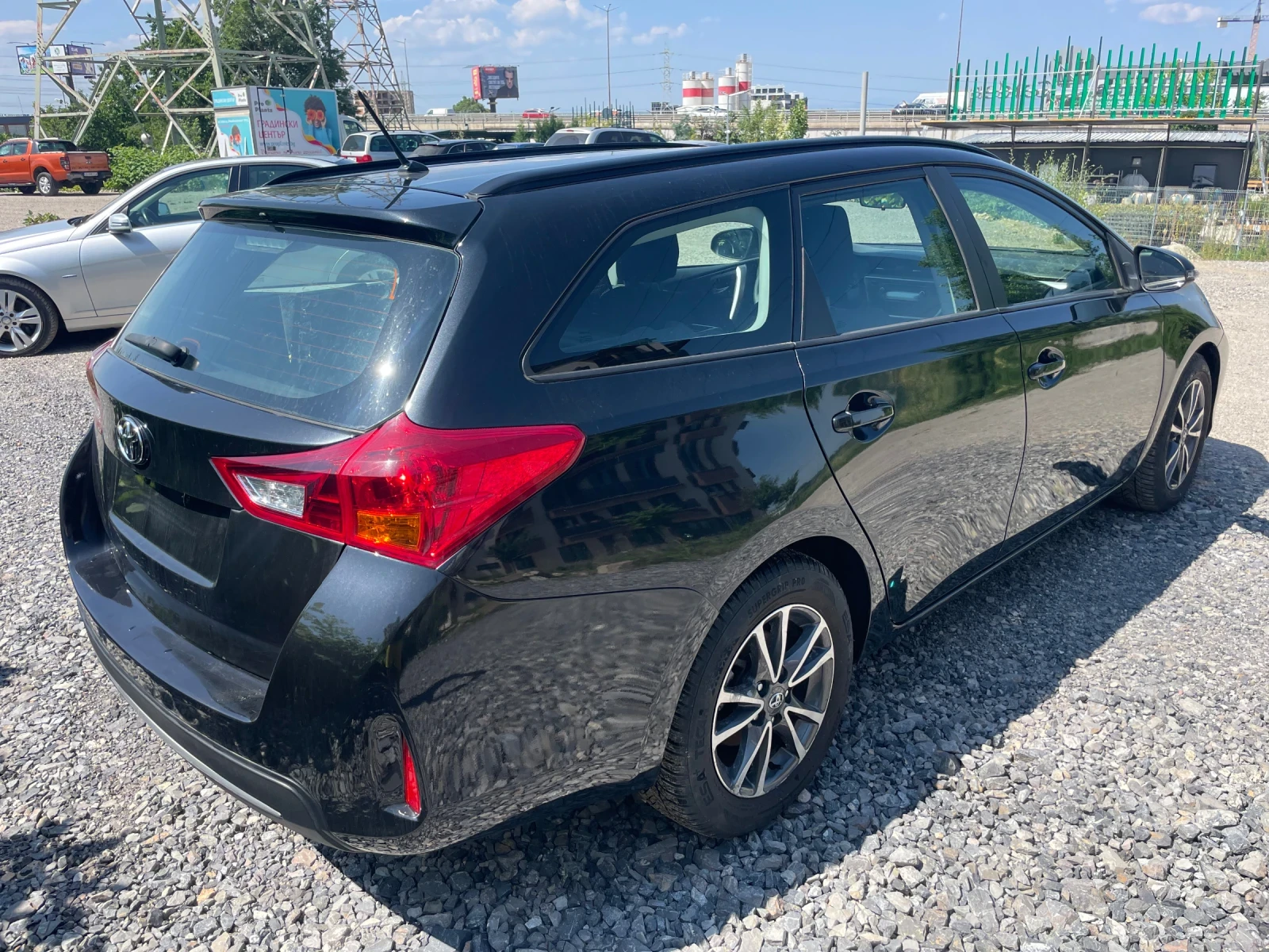 Toyota Auris 1.3i ШВЕЙЦАРИЯ//ПЪЛНА ИСТОРИЯ//ЛИЗИНГ!!! - изображение 4