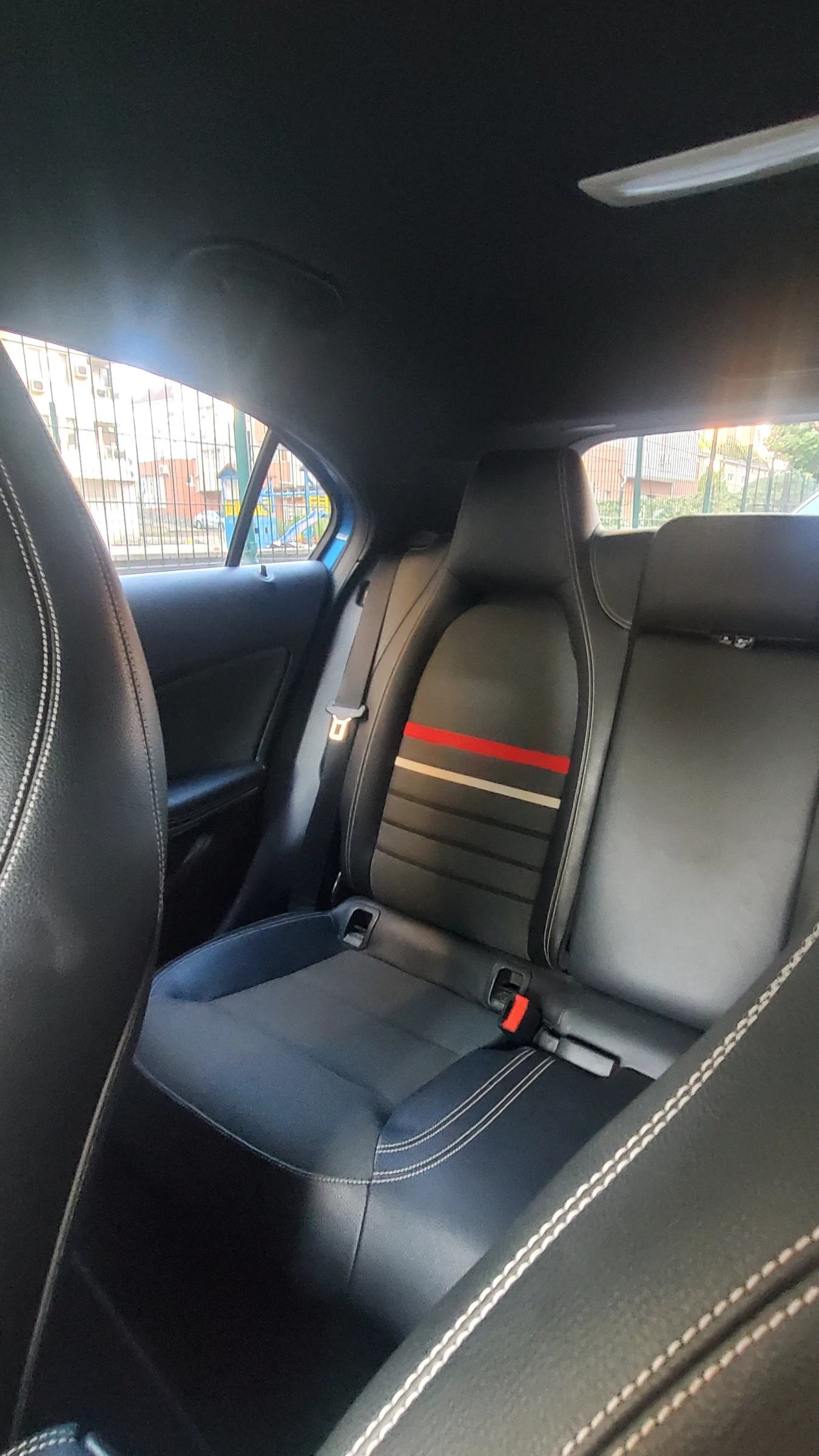 Mercedes-Benz A 180  - изображение 6