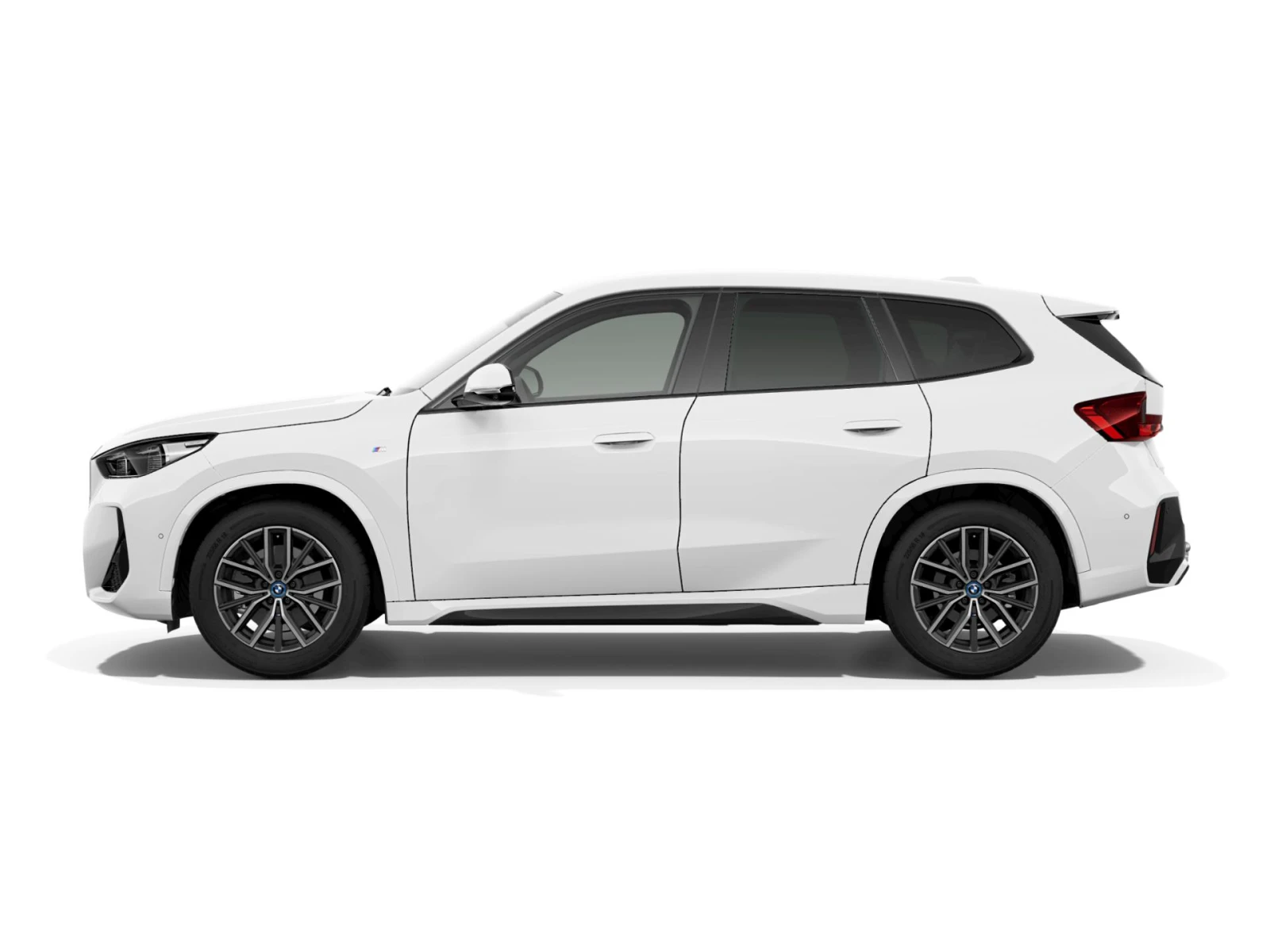 BMW iX1 xDrive30 - изображение 4