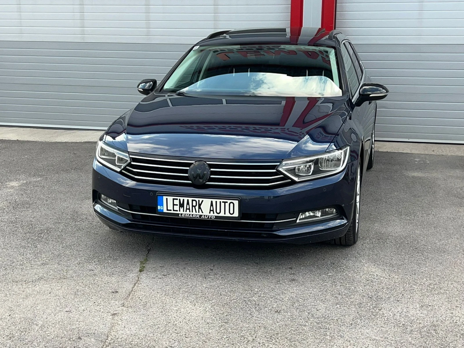 VW Passat 2.0TDI AITOMATIK PANORAMA DISTRONIK NAVI EVRO 6B - изображение 2