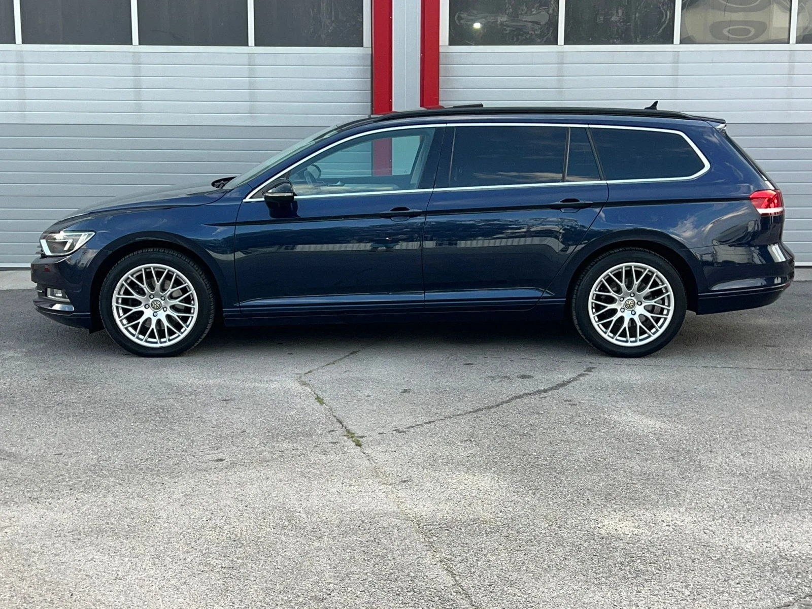 VW Passat 2.0TDI AITOMATIK PANORAMA DISTRONIK NAVI EVRO 6B - изображение 6