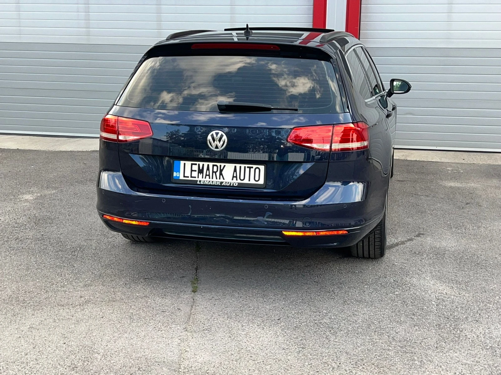 VW Passat 2.0TDI AITOMATIK PANORAMA DISTRONIK NAVI EVRO 6B - изображение 8