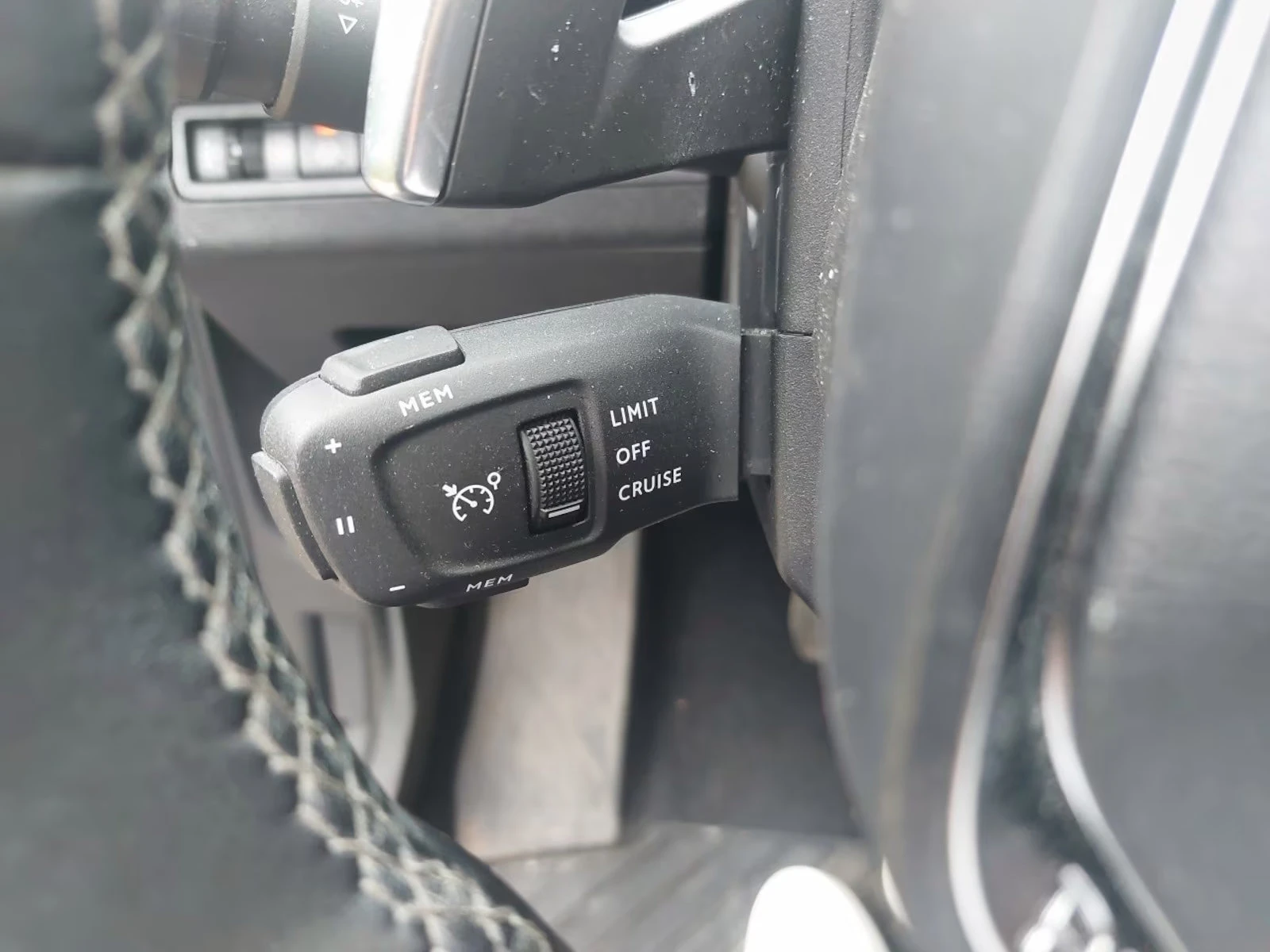 Peugeot 3008 1.6PHEV/ALLURE/225HP/360/CPLAY/KLESS/DIGITAL/764f | Mobile.bg   13