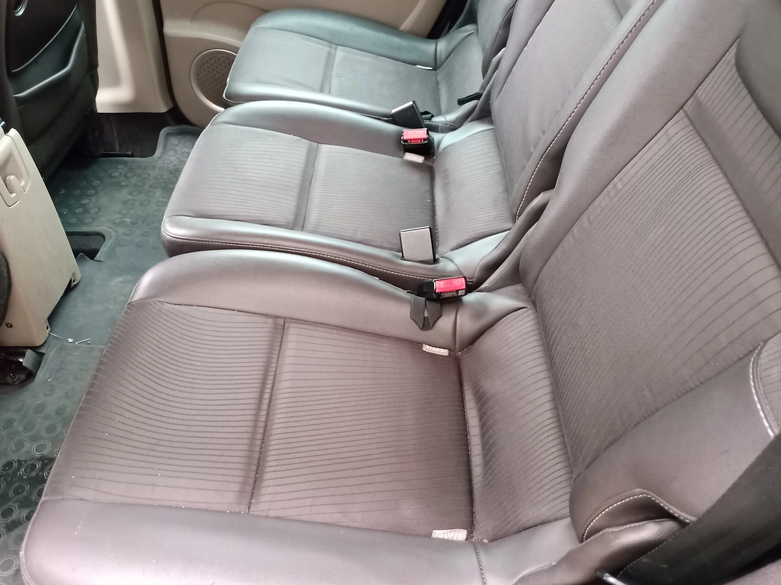 Renault Scenic 2.0 - изображение 7