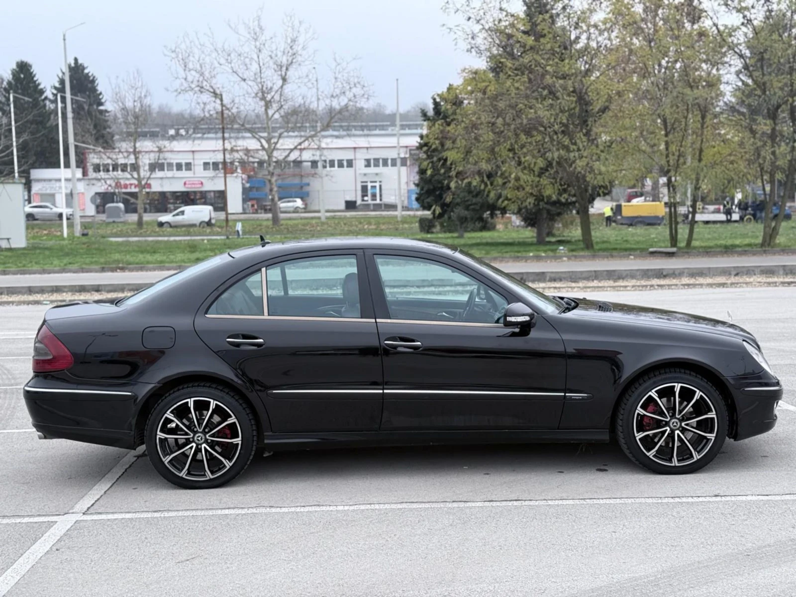 Mercedes-Benz E 320 FACELIFT/V6/4-MATIC/EVO/АВТОМАТ/КОЖA/AVANTGARDE - изображение 6