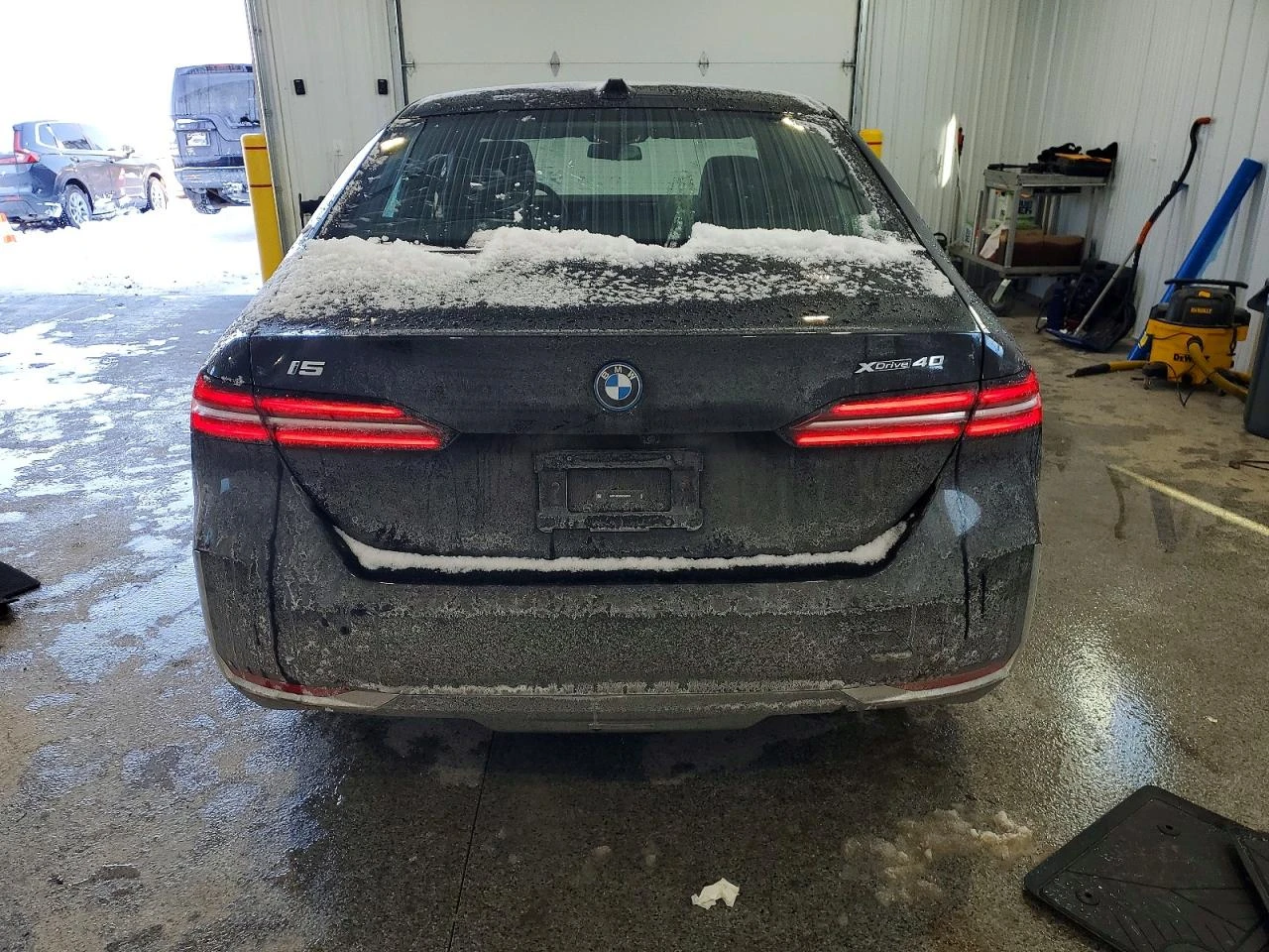 BMW i5 XDRIVE40 - изображение 6