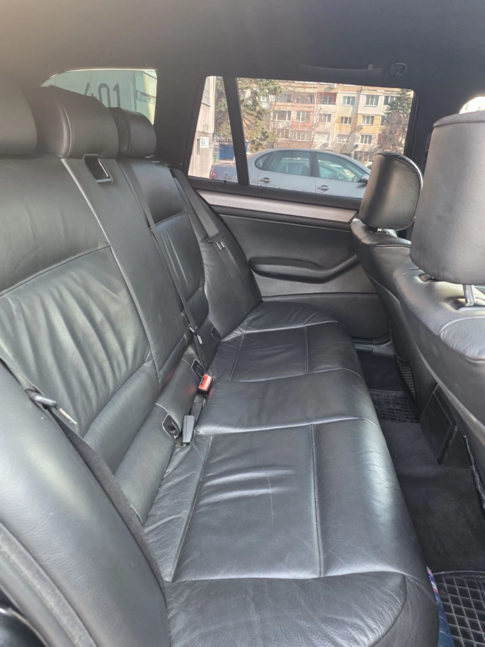 BMW 330, снимка 8 - Автомобили и джипове - 53732689