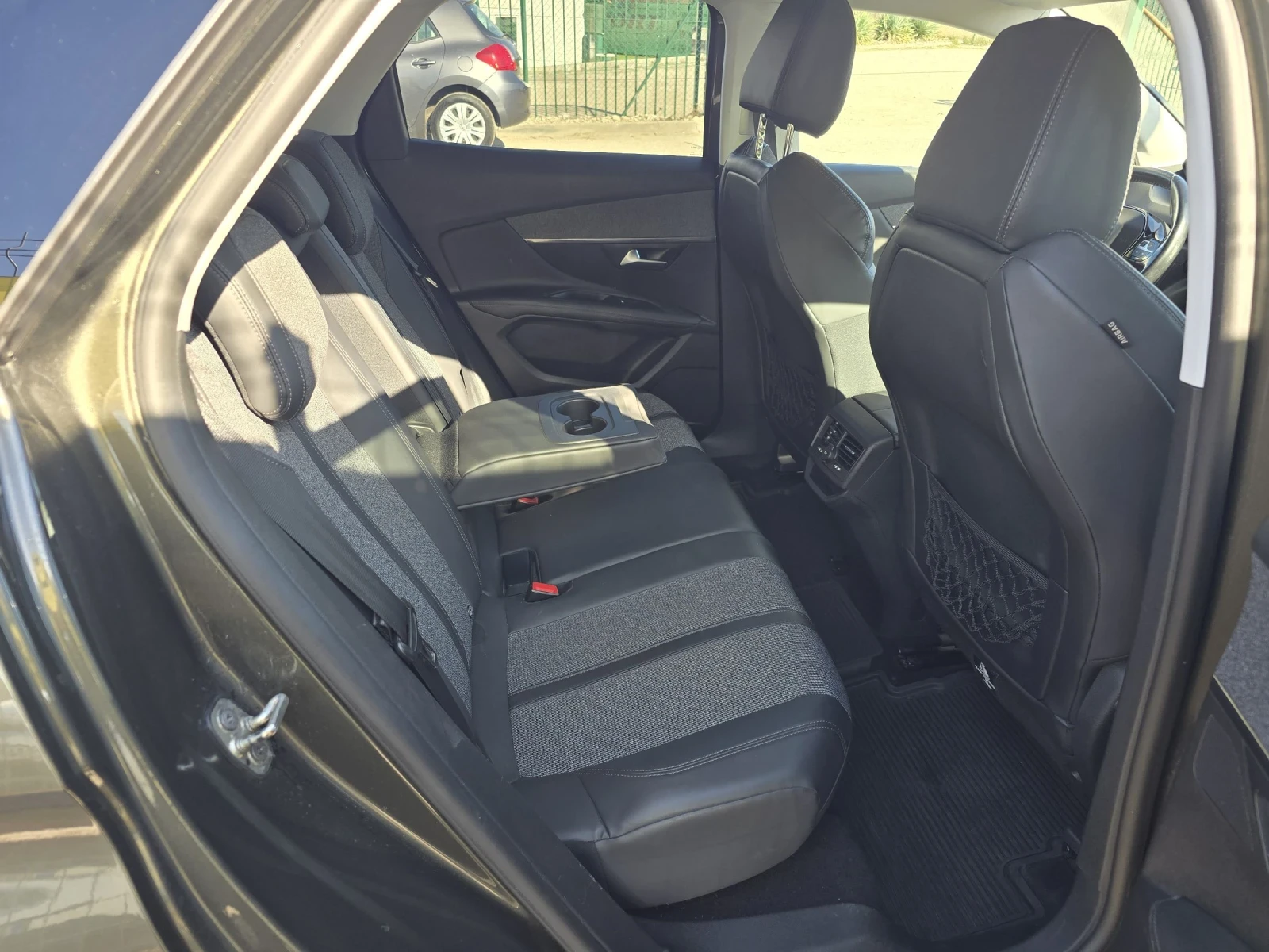 Peugeot 3008  2016 Benzina 1.2 puretech t Allure s&s 130cv | Mobile.bg � ����������� 11