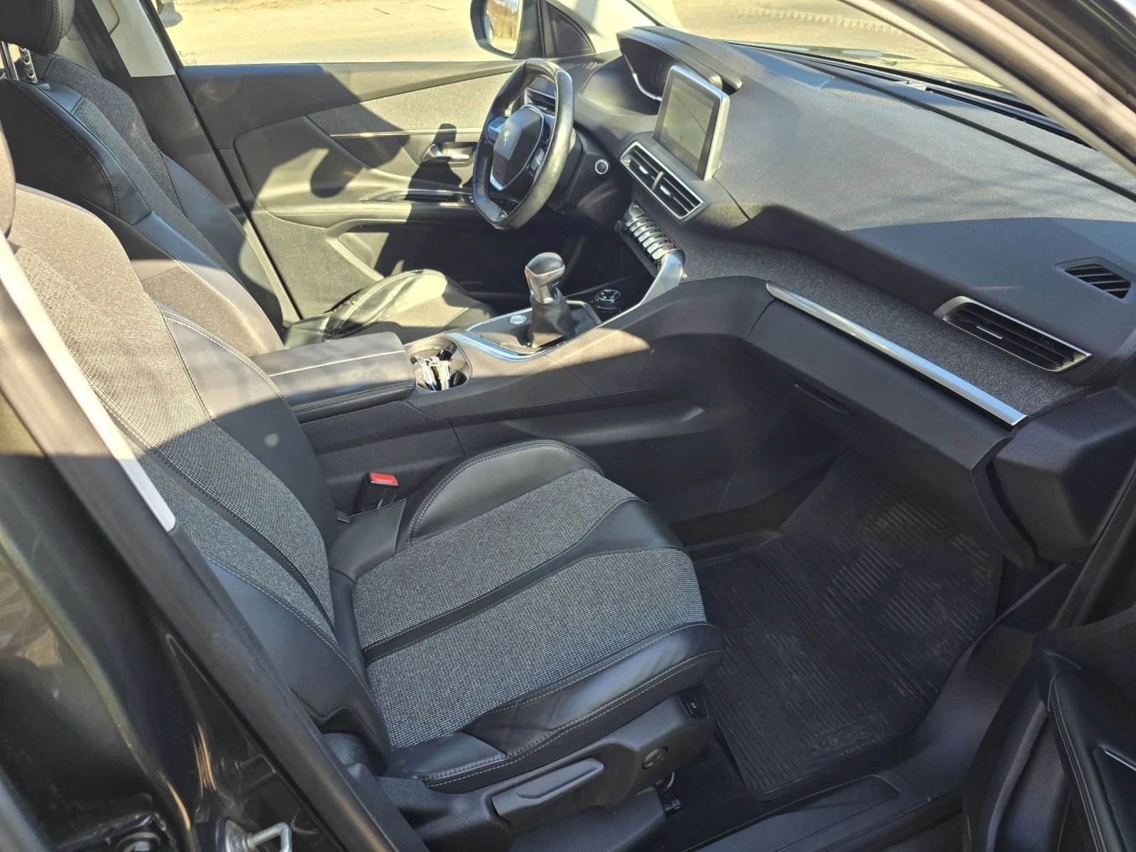 Peugeot 3008  2016 Benzina 1.2 puretech t Allure s&s 130cv | Mobile.bg � ����������� 12