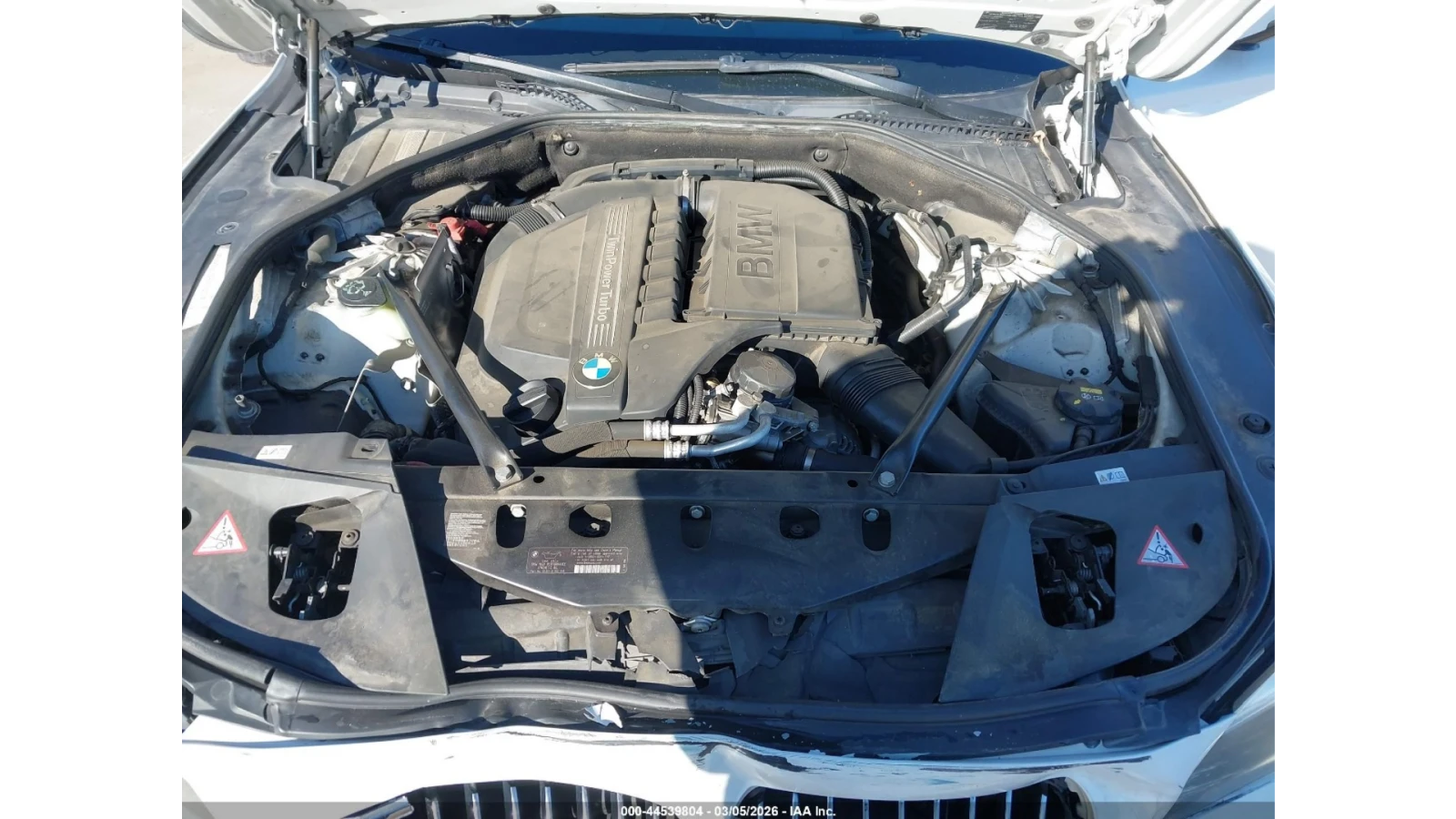 BMW 740 * МПАКЕТ* KEYLESS* КОЖА* ПОДГРЕВ* , снимка 14 - Автомобили и джипове - 53798346