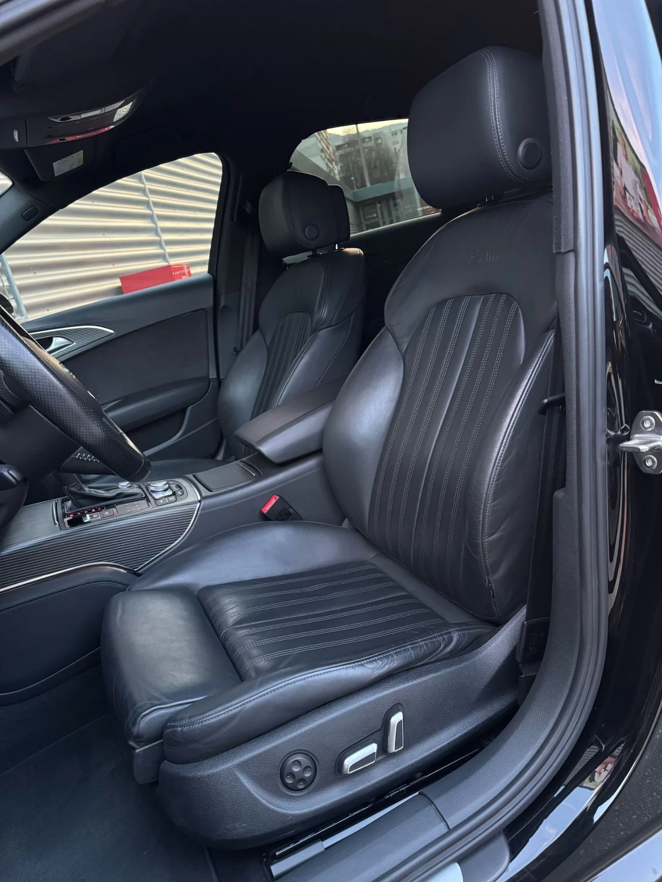 Audi A6, снимка 15 - Автомобили и джипове - 54087651