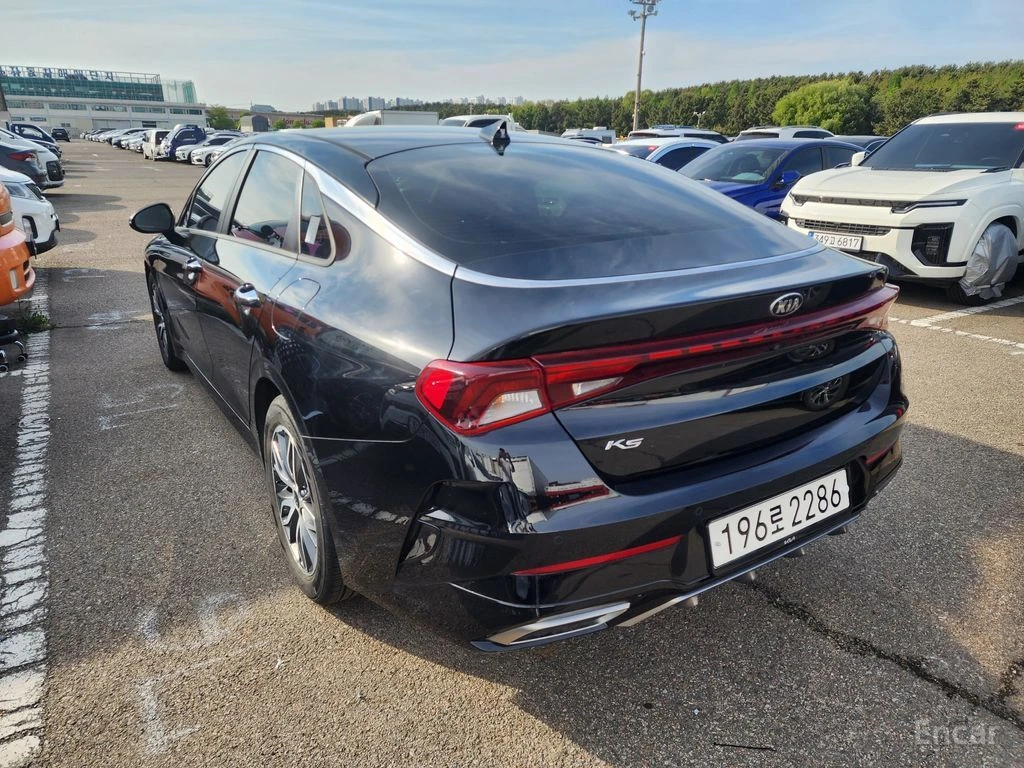 Kia K5 2.0* TRENDY* ПОДГРЕВ* КАМЕРА* КЕЙЛЕС* , снимка 2 - Автомобили и джипове - 54360484