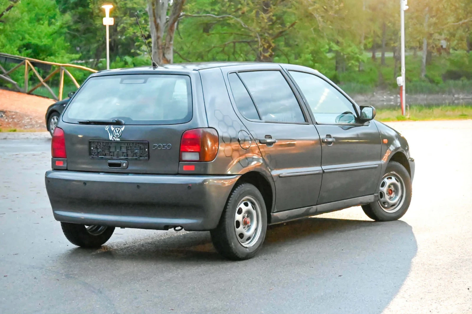 VW Polo 1.0  i, снимка 2 - Автомобили и джипове - 54513873