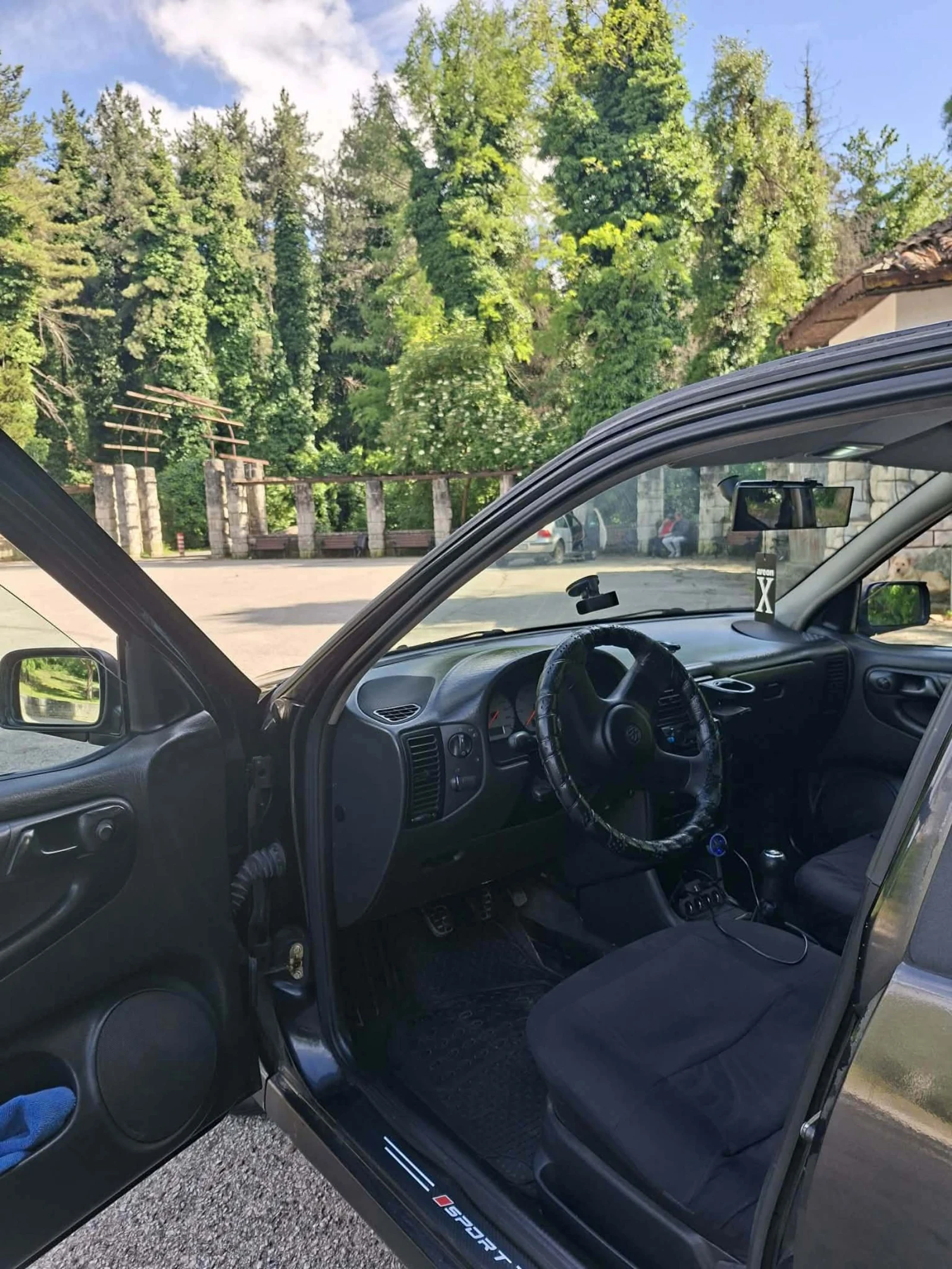 VW Polo 1.0  i, снимка 9 - Автомобили и джипове - 54513873