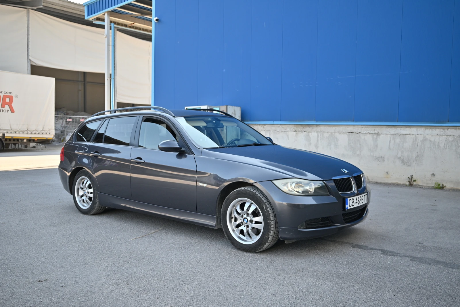 BMW 320