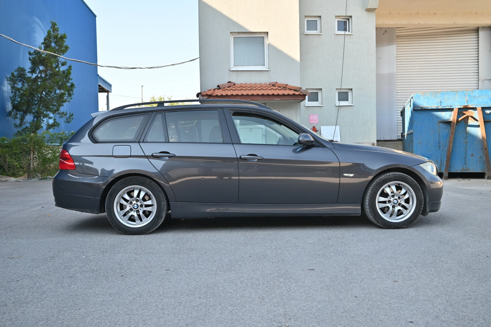 BMW 320, снимка 2 - Автомобили и джипове - 55130491
