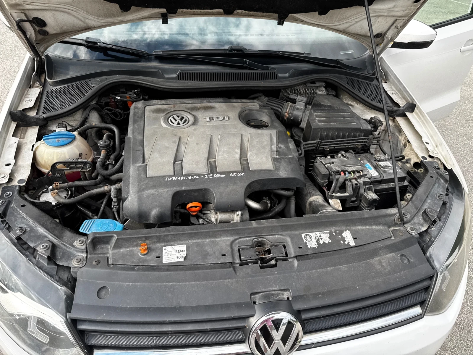 VW Polo 1.6 105 коня , снимка 6 - Автомобили и джипове - 55164935
